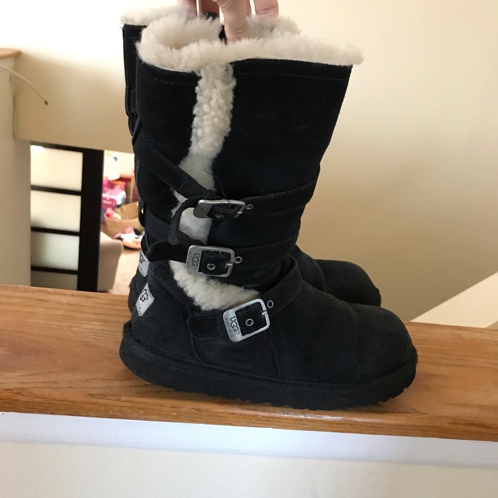 Uggs girls boots.